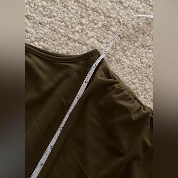 Cider ROUND NECK RUCHED BACKLESS SOLID MINI DRESS (Large) - Picture 7 of 7